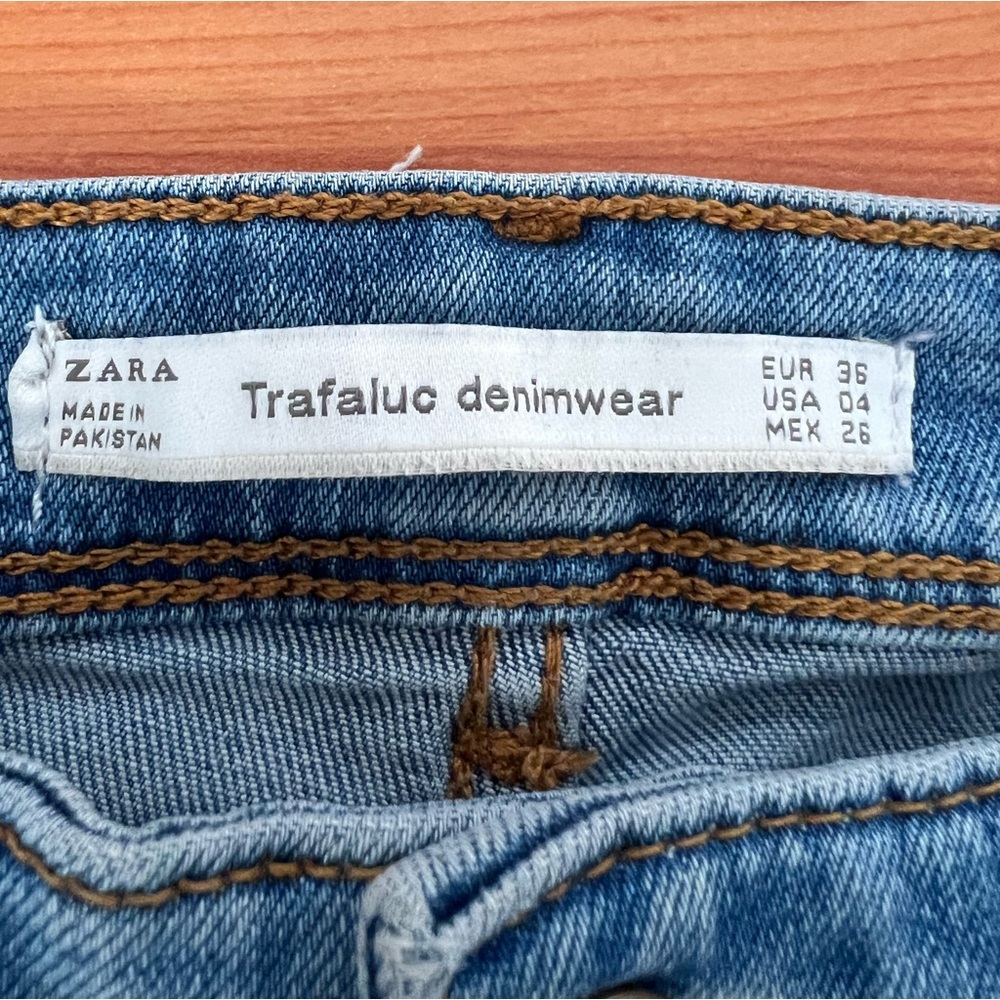 Zara High Rise Fringe Hem Denim Jeans - Picture 2 of 5